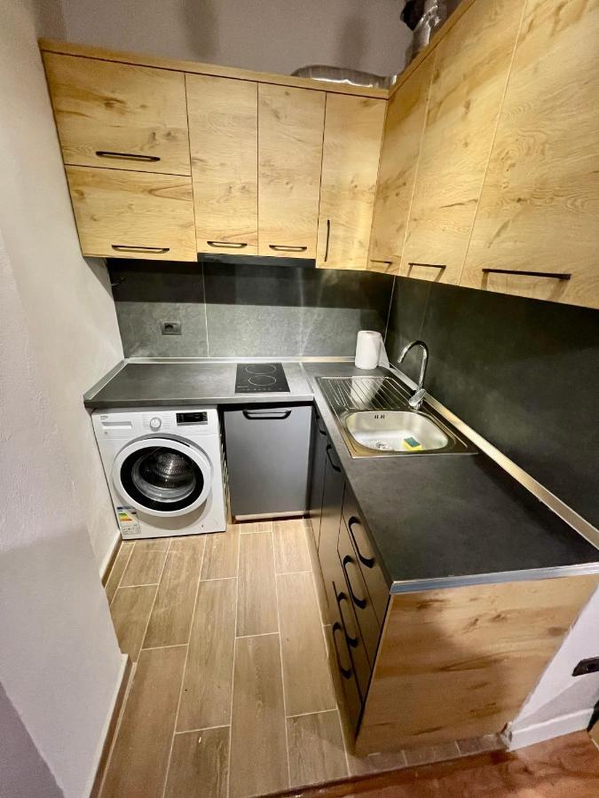 Keon Superb Studio Apartament ティラナ エクステリア 写真