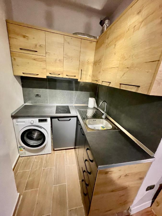 Keon Superb Studio Apartament ティラナ エクステリア 写真