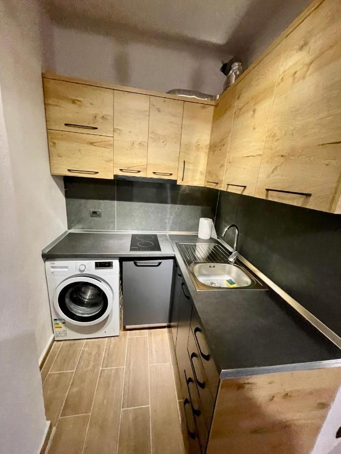 Keon Superb Studio Apartament ティラナ エクステリア 写真